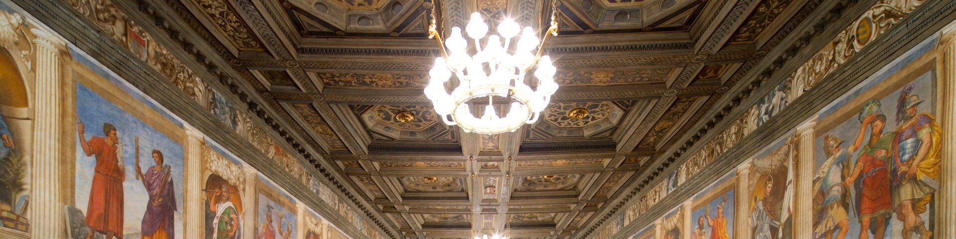 Padova que inclui aspectos religiosos, uma igreja ou catedral e vistas internas