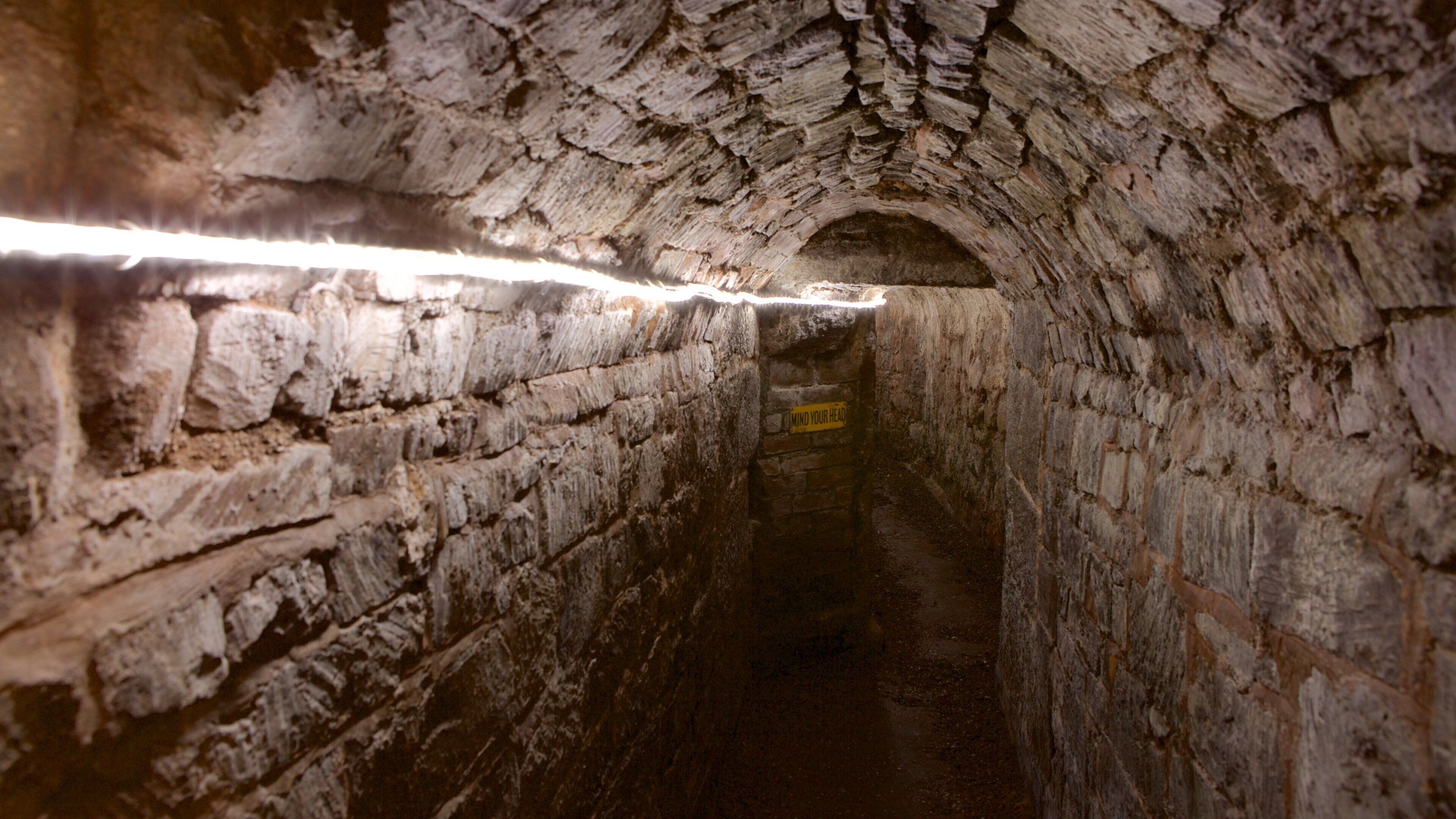 Exeter\'s Underground Passages showing interior views and heritage elements