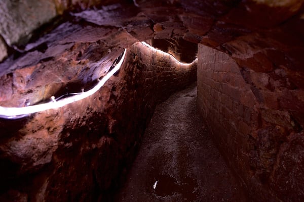 Exeter featuring heritage elements