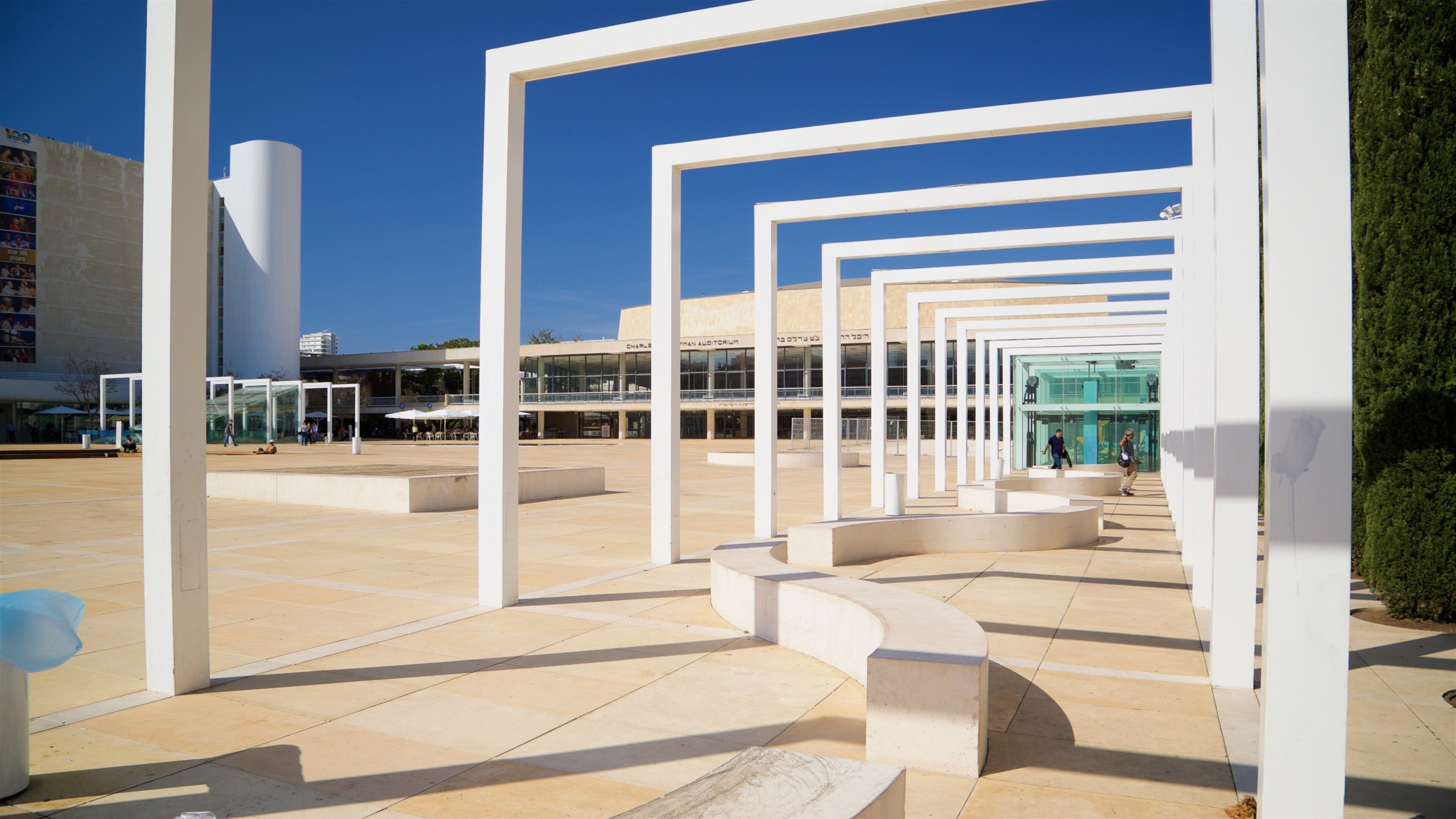 St Maarten and St Martin showing a square or plaza