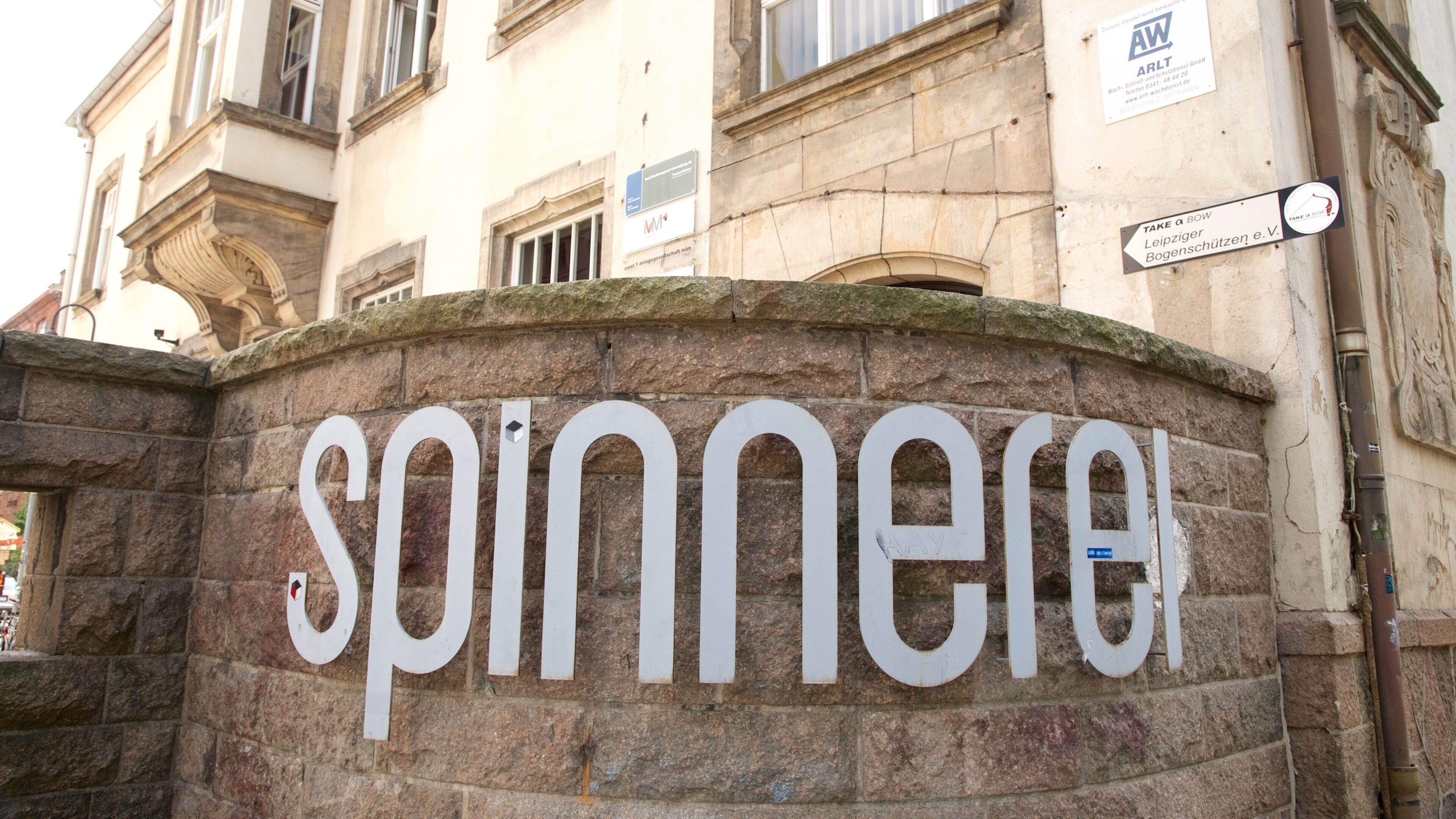 Leipzig showing signage