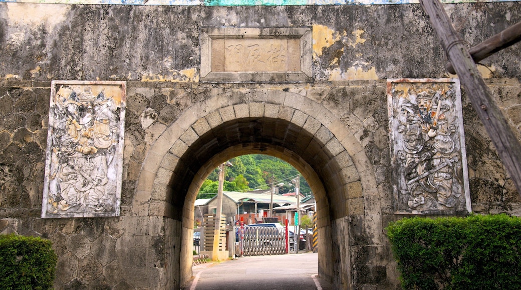 Lotus Pond which includes heritage elements