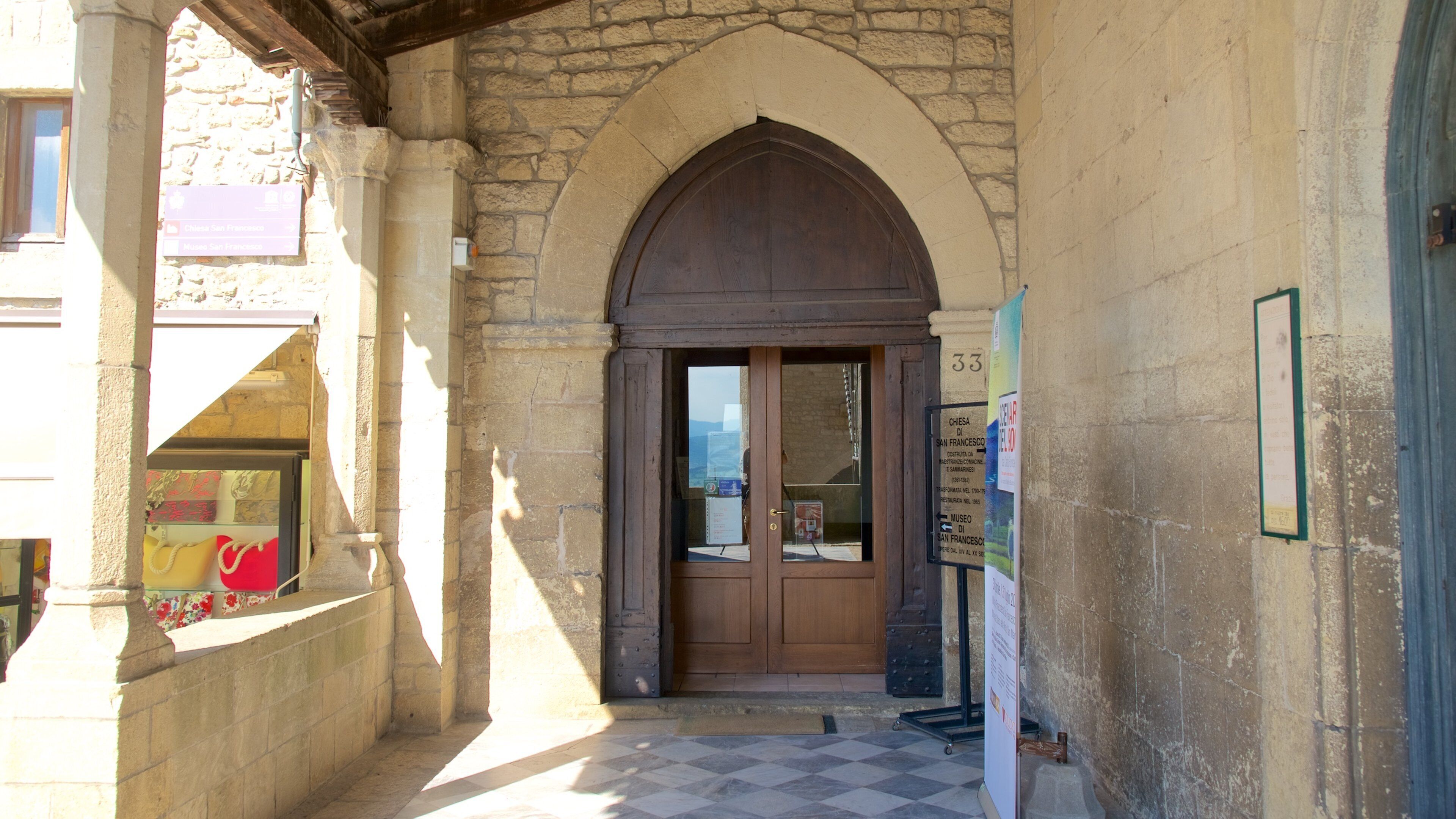 San Marino mostrando oggetti d\'epoca