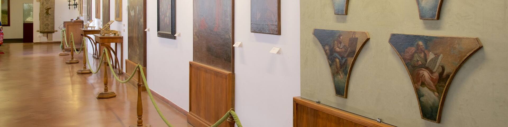 San Marino mostrando vistas interiores