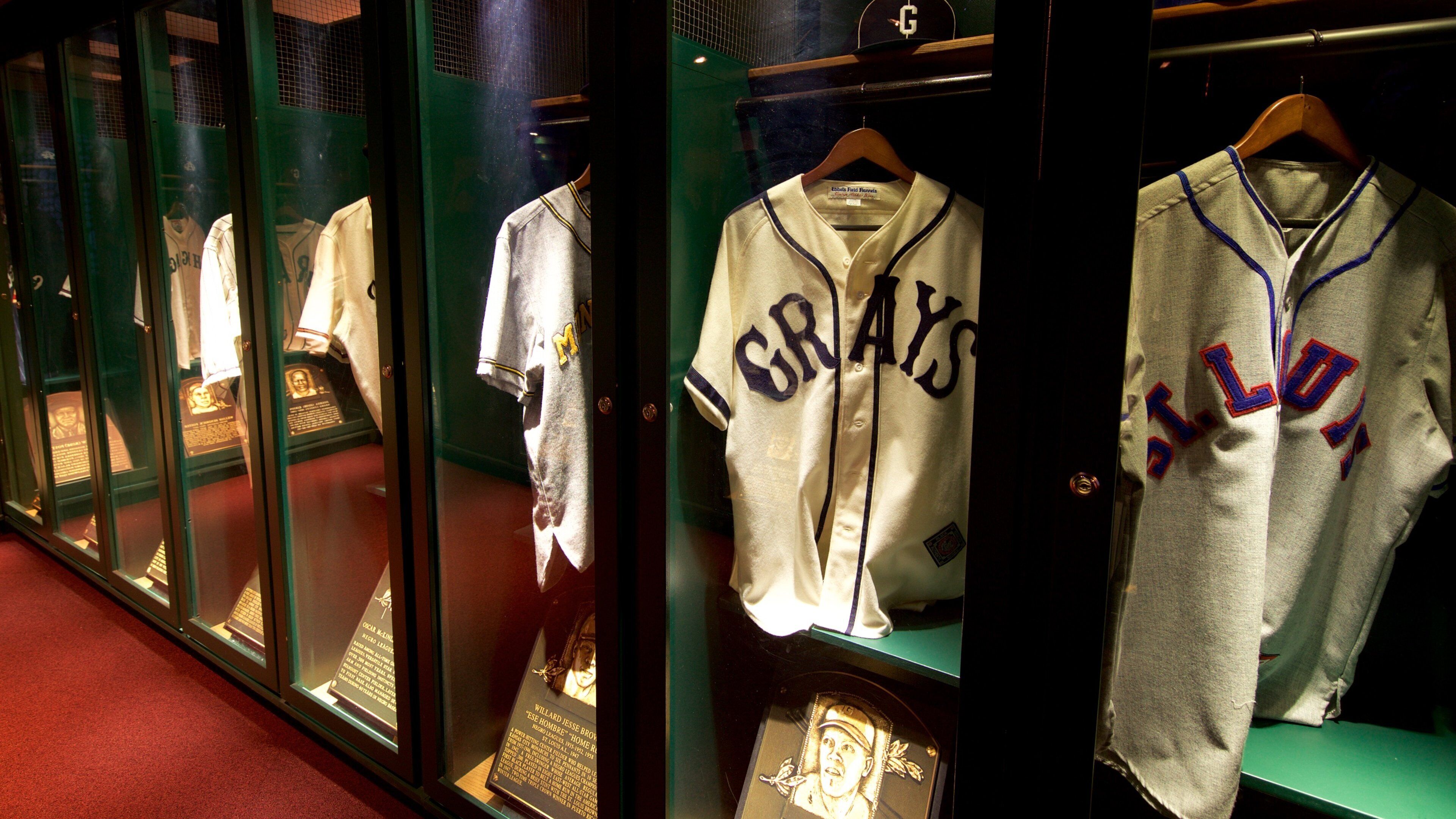 Downtown Kansas City featuring interior views and heritage elements