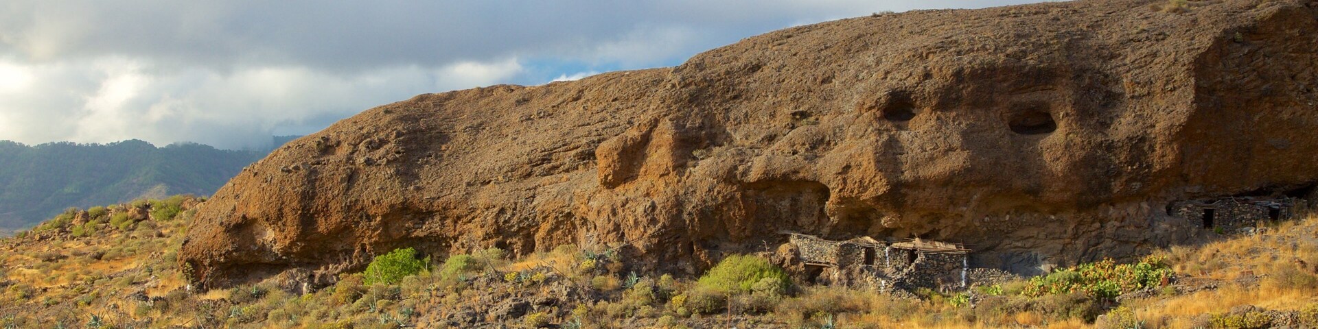 Gran Canaria che include paesaggi rilassanti e montagna