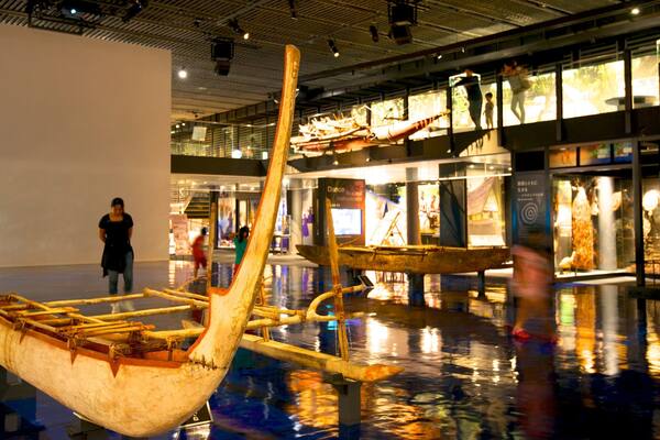 Okinawa featuring interior views