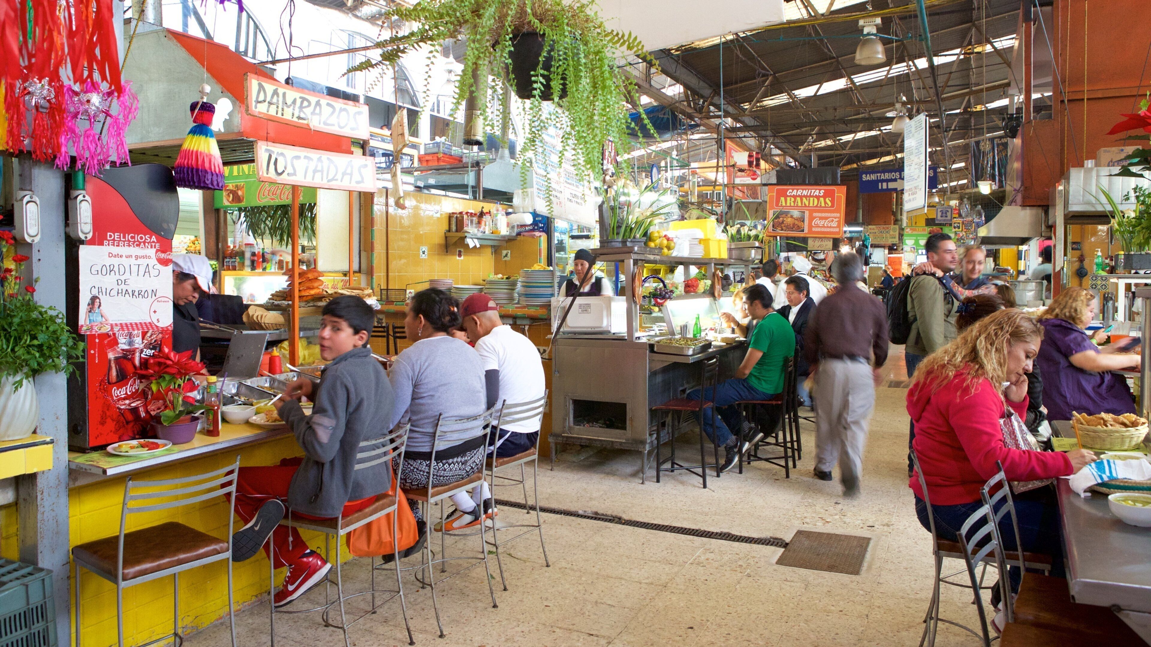 Mexico City showing markets and outdoor eating