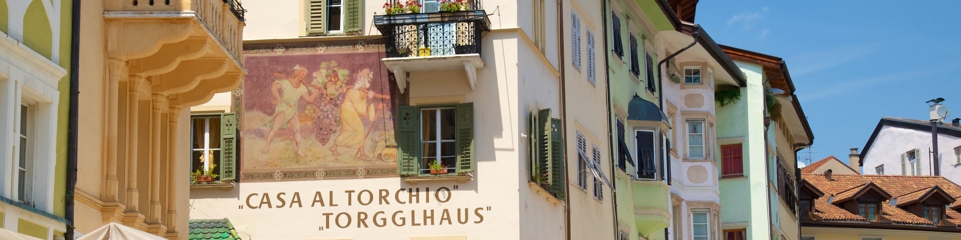 Bolzano caracterizando uma cidade e arquitetura de patrimônio