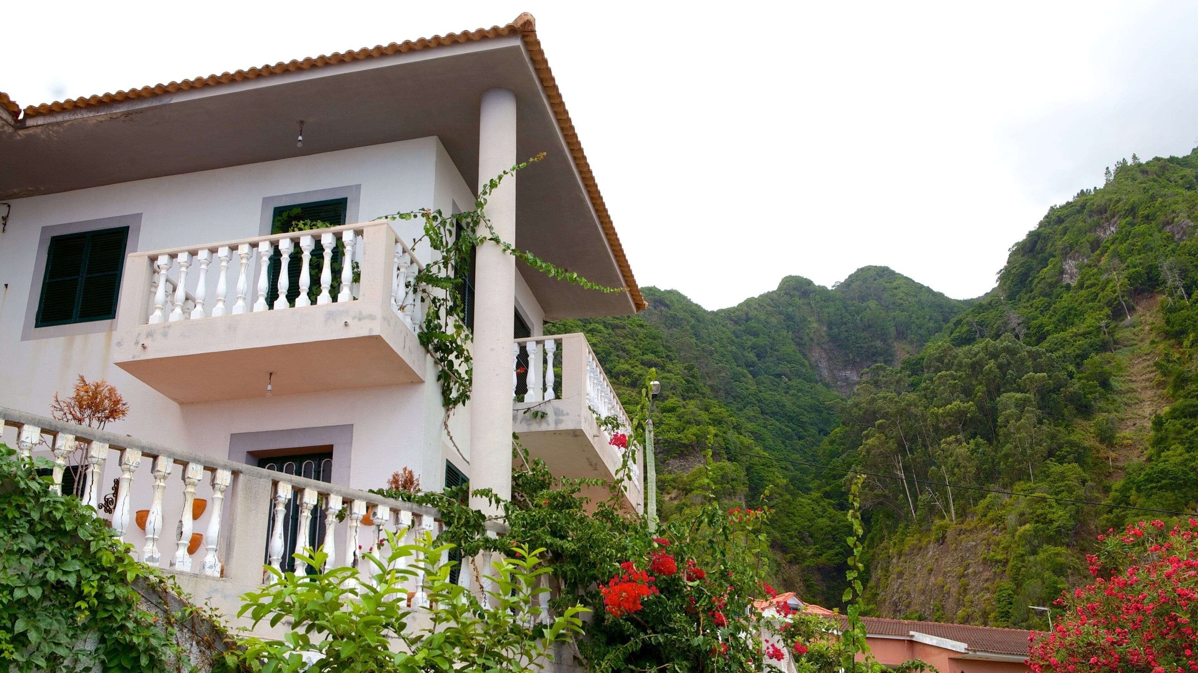 Madeiran saari johon kuuluu talo