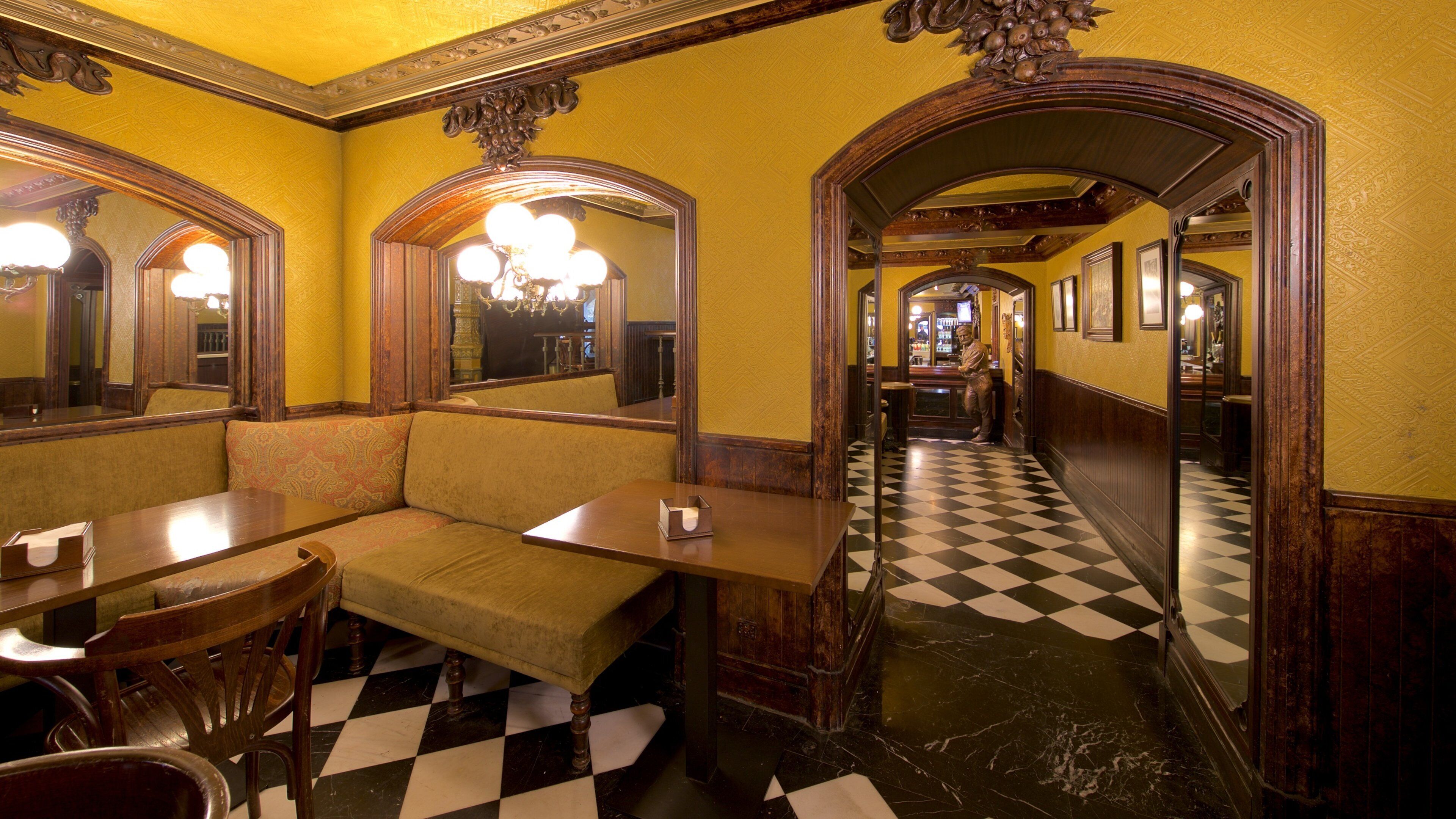 Pamplona featuring interior views and heritage elements