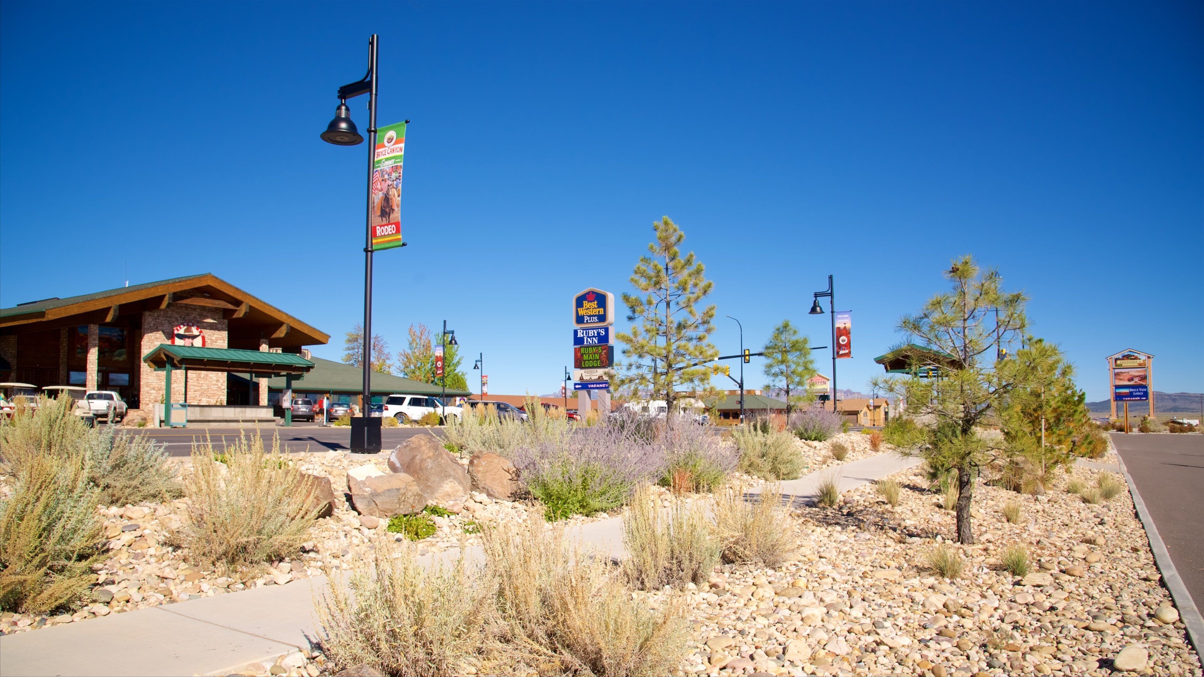 Old Bryce Town which includes a small town or village