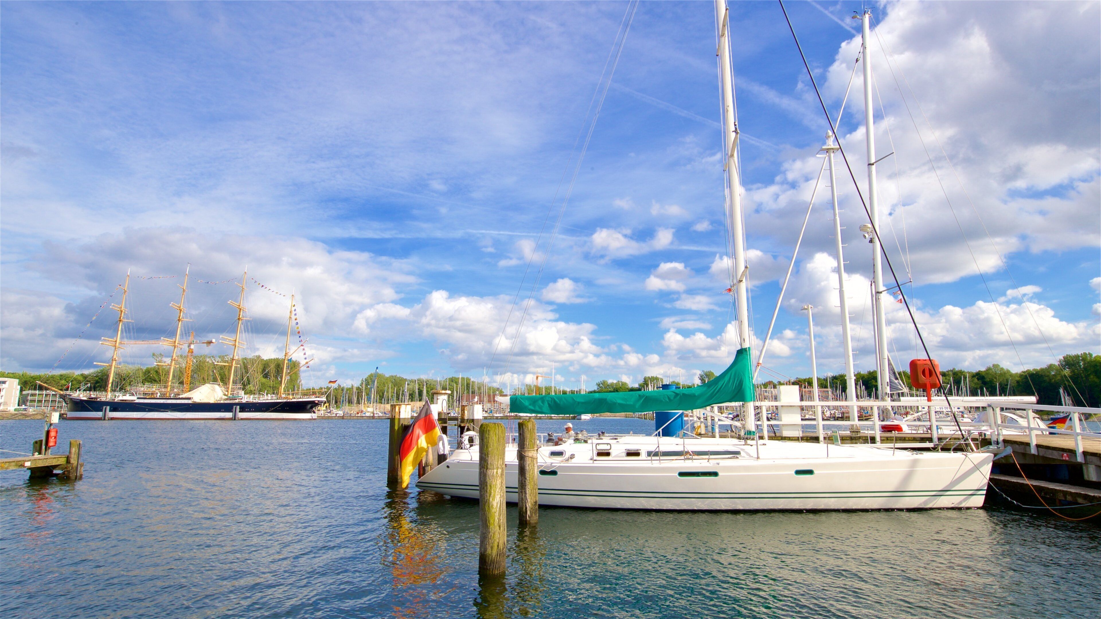 Travemünde ofreciendo una bahía o puerto