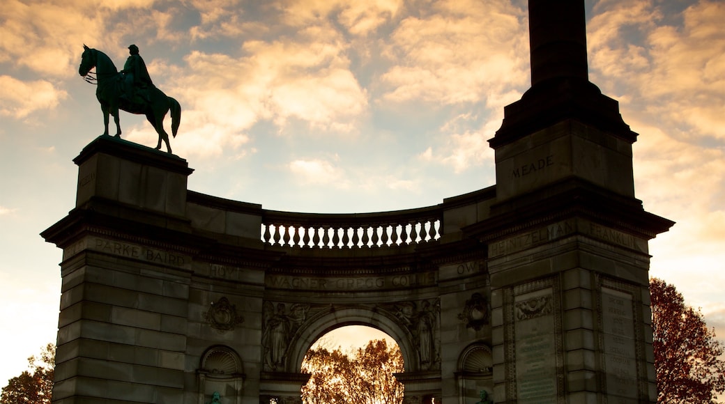 Philadelphia das einen Statue oder Skulptur, Geschichtliches und Sonnenuntergang
