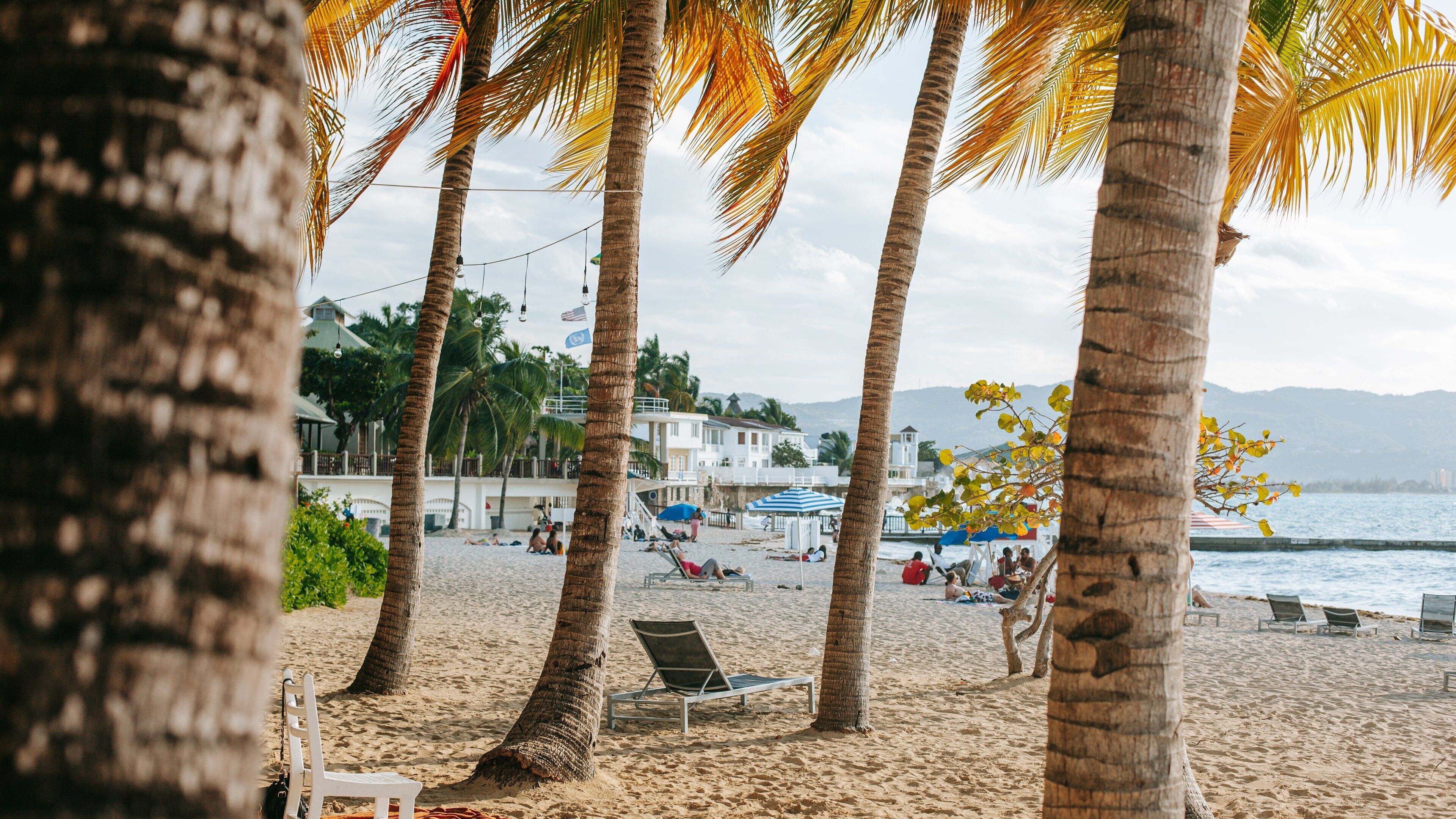 Doctor\'s Cave Beach featuring tropical scenes, general coastal views and a beach