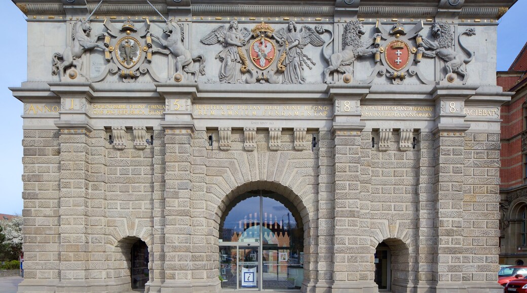 Gdansk showing heritage elements