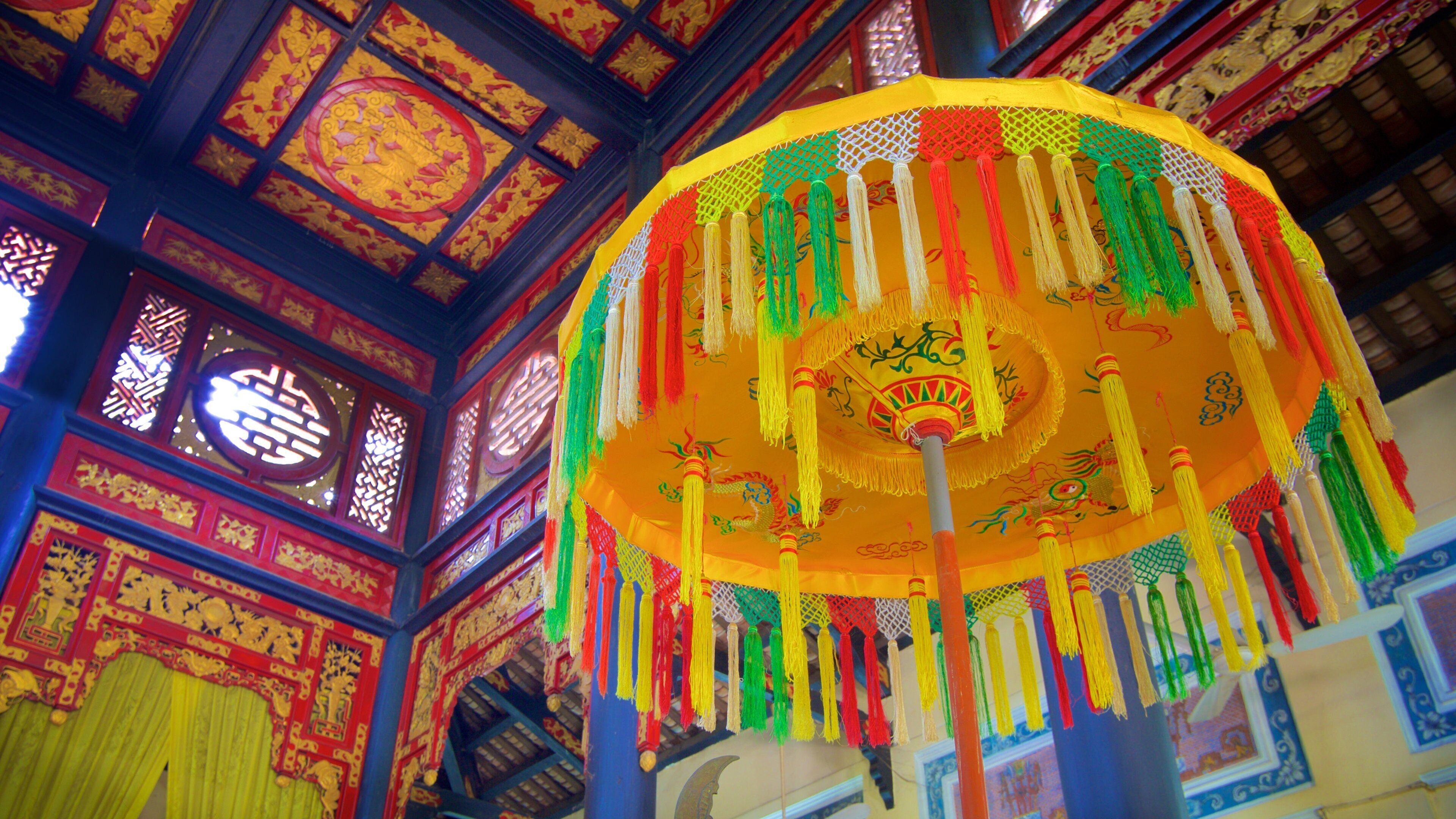 Ho Chi Minhstad inclusief religieuze elementen, een tempel of gebedshuis en interieur