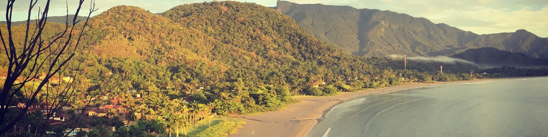 #LifeAtExpedia
At #Praiavermelha in the city of #Ubatuba have good waves for surf!