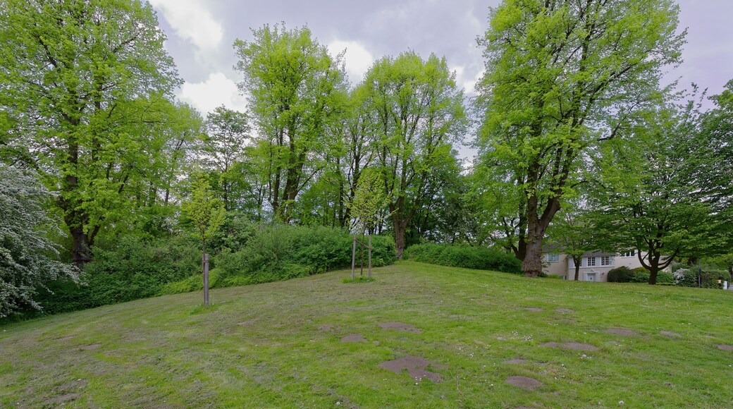 This is a photograph of an architectural monument. It is on the list of cultural monuments of Hamburg, no. 20884