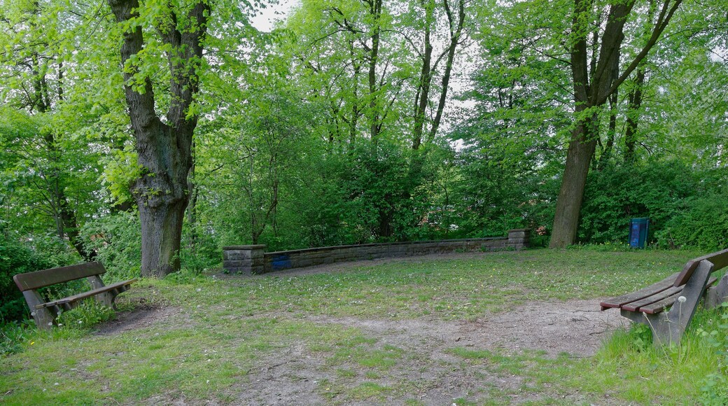 This is a photograph of an architectural monument. It is on the list of cultural monuments of Hamburg, no. 20884