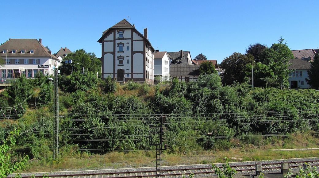 Blick von der Bahnhofstraße auf das Haus Stephanstraße 2-4 in Treysa
