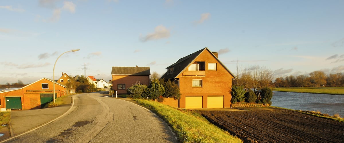 Hamburg (Allermöhe), Germany: Panorama at the eastside of the village next to the Dove Elbe