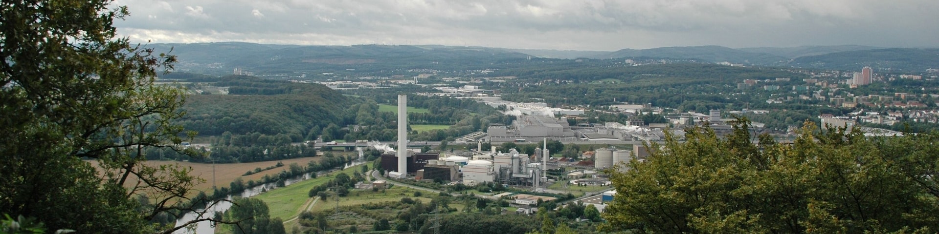 Blick von der Ruine Hohensyburg nach Hagen; Lenne und Hagen-Bathey