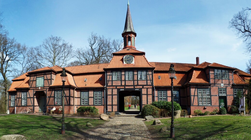 Torhaus erbaut 1757 erneuert 1951-57