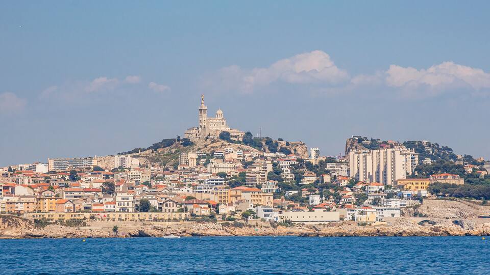 Skyline of Marseille with a view on the 7th arrondissement and the Endoume district