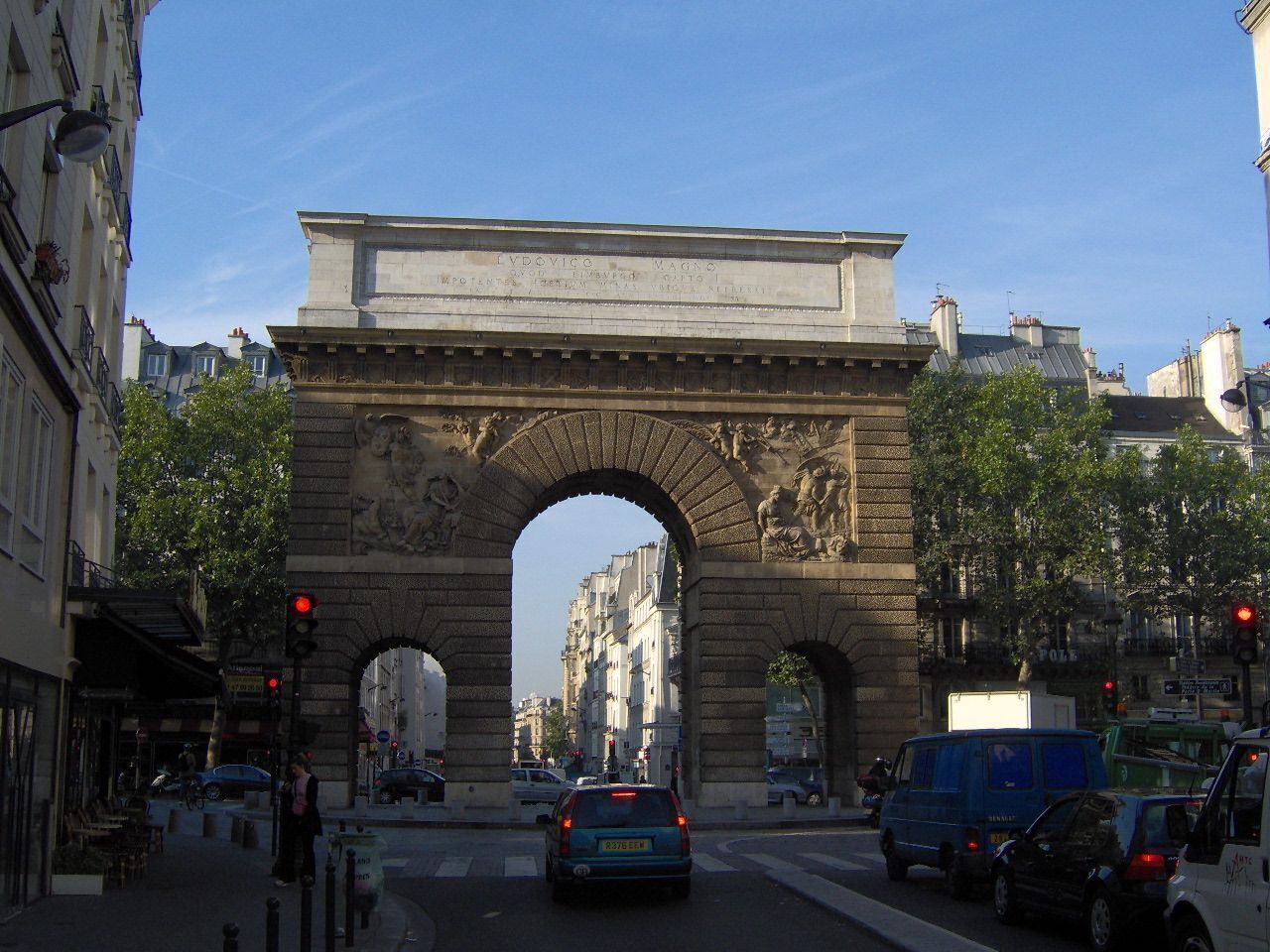 This building is classé au titre des Monuments Historiques. It is indexed in the Base Mérimée, a database of architectural heritage maintained by the French Ministry of Culture, under the reference PA00086513 .
