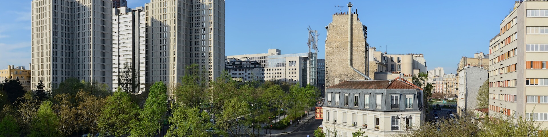 Buildings and roofs, near boulevard Vincent-Auriol (left) and rue Godefroy (right). Place des Alpes, Paris, (13th arr.)