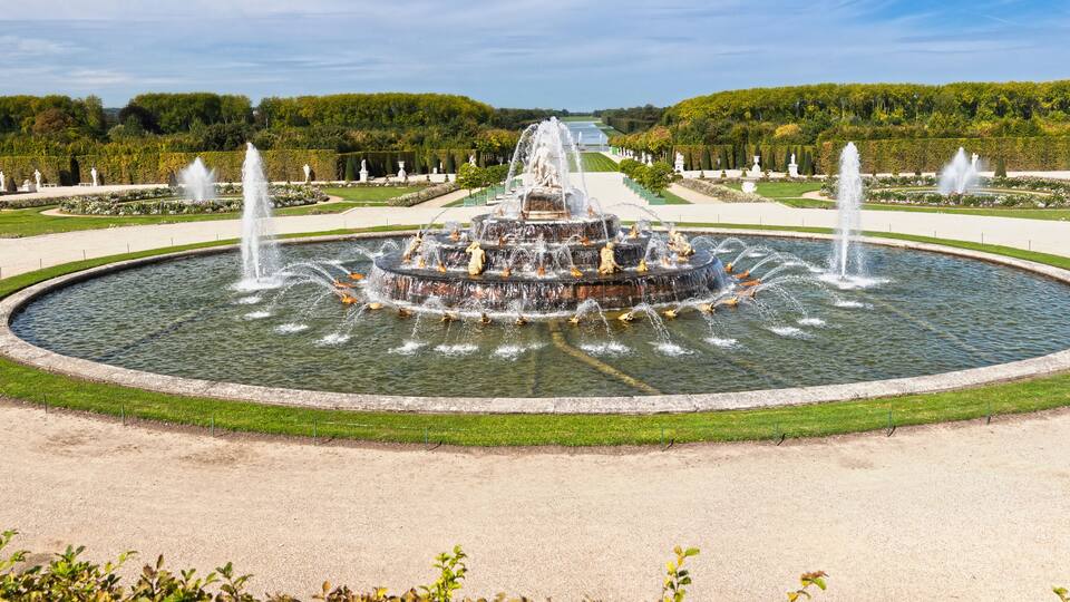 Parterre de Latone, fountain in the gardens of Versailles palace