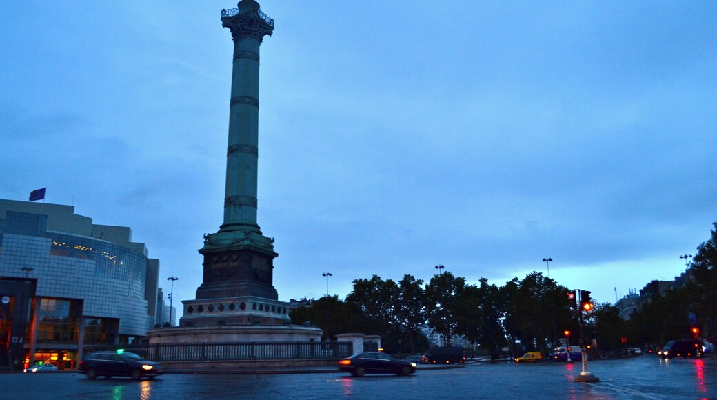 This building is indexed in the Base Mérimée, a database of architectural heritage maintained by the French Ministry of Culture, under the reference PA00086253 .