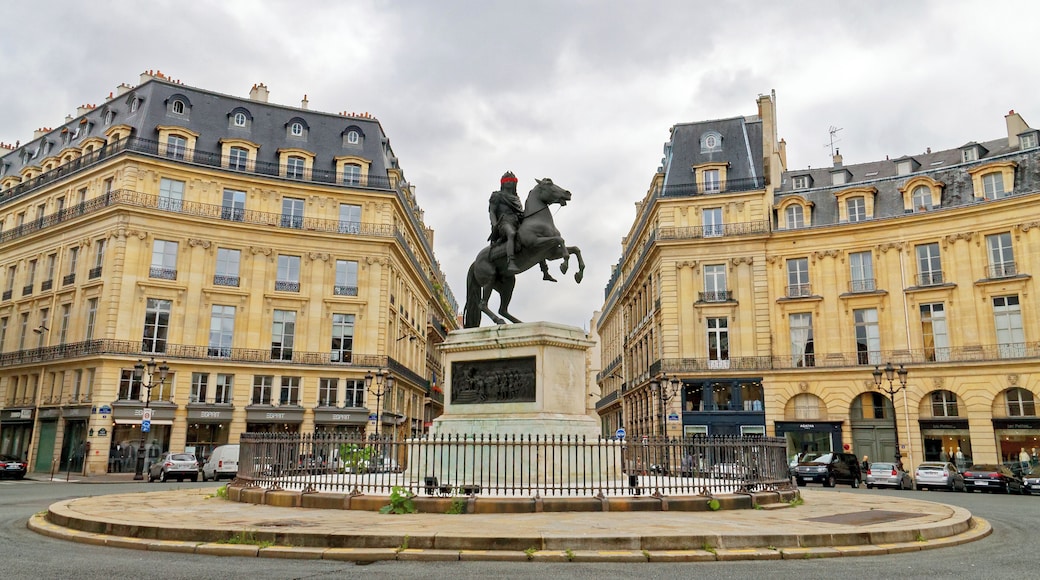 Place des Victoires, Paris.