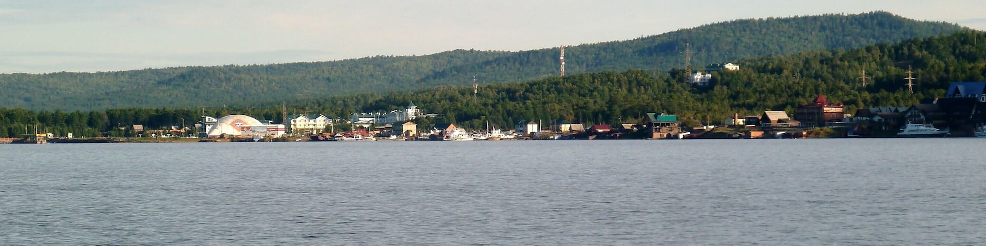 Listvyanka et le lac Baikal IrkutskOblast.- Sibérie