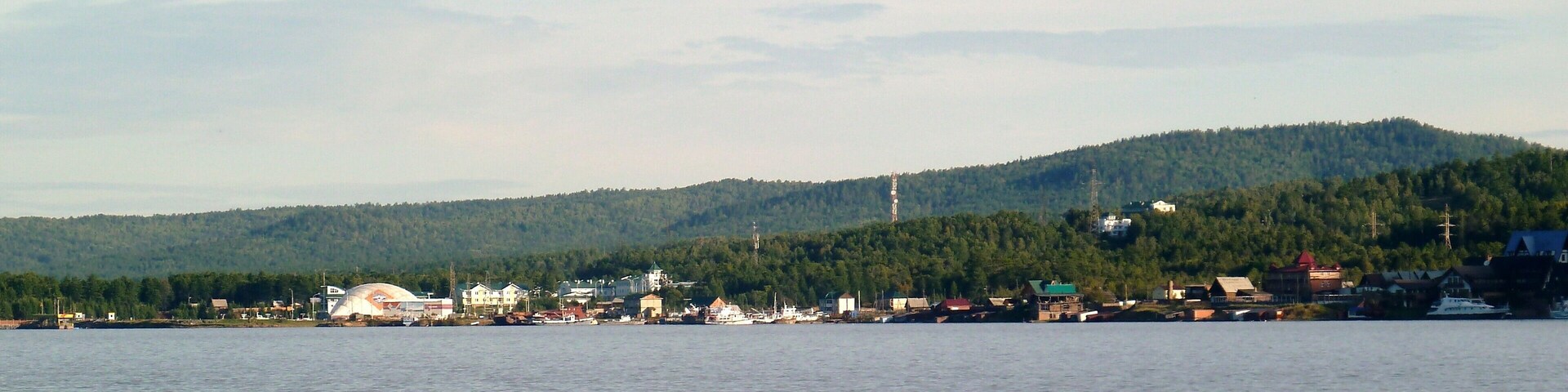 Listvyanka et le lac Baikal IrkutskOblast.- Sibérie