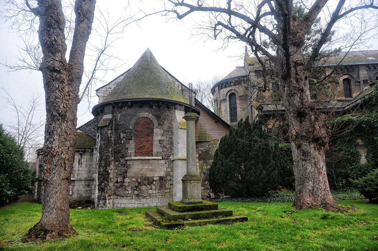 Chevet de l'église Saint-Paul à Rouen (76).