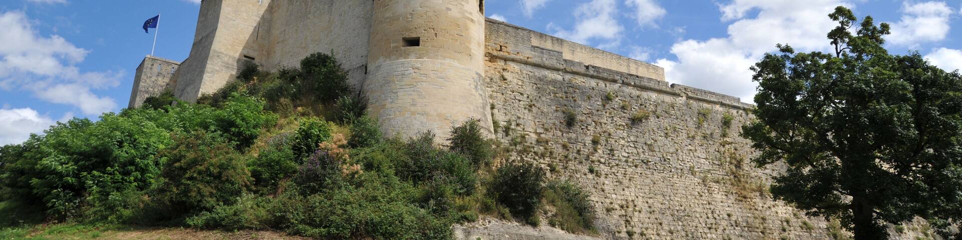 Remparts Nord-Ouest et tour Puchot Château de Caen