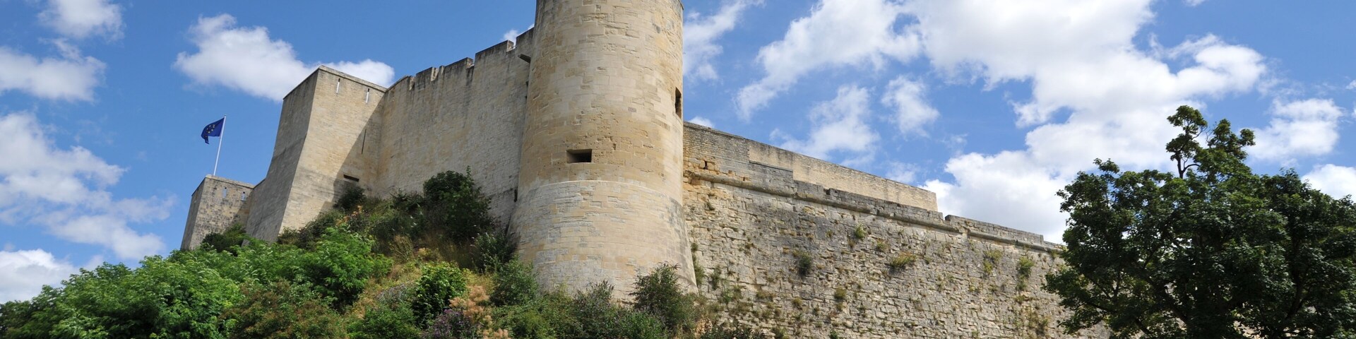 Remparts Nord-Ouest et tour Puchot Château de Caen