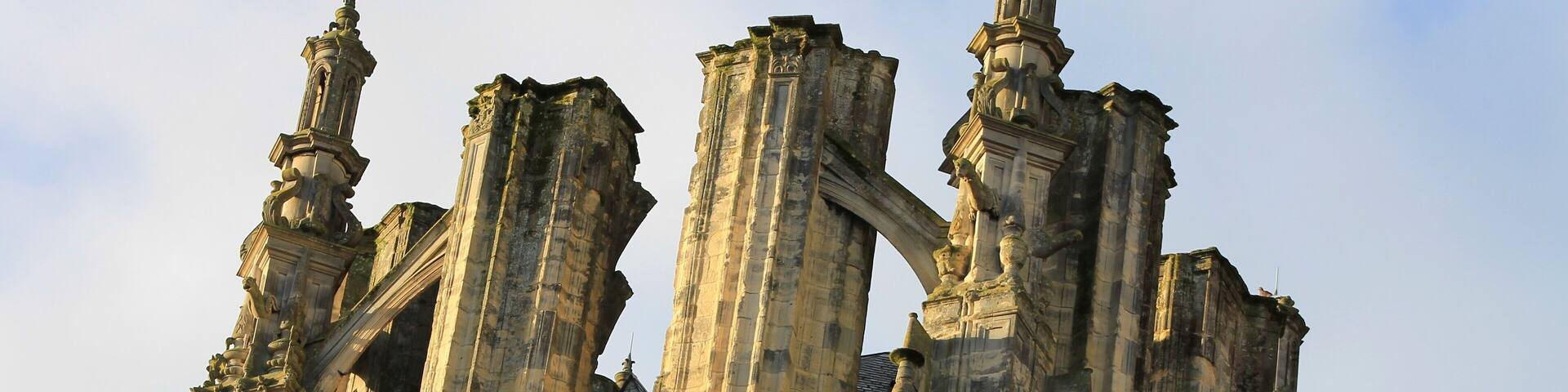 Tour lanterne inachevée face est de l'église Saint-Jean à Caen (Calvados)