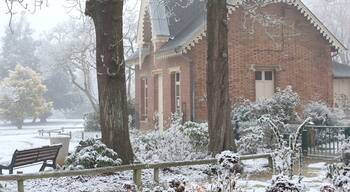 Le square de Villeneuve à Rennes sous la neige le 30 décembre 2016.