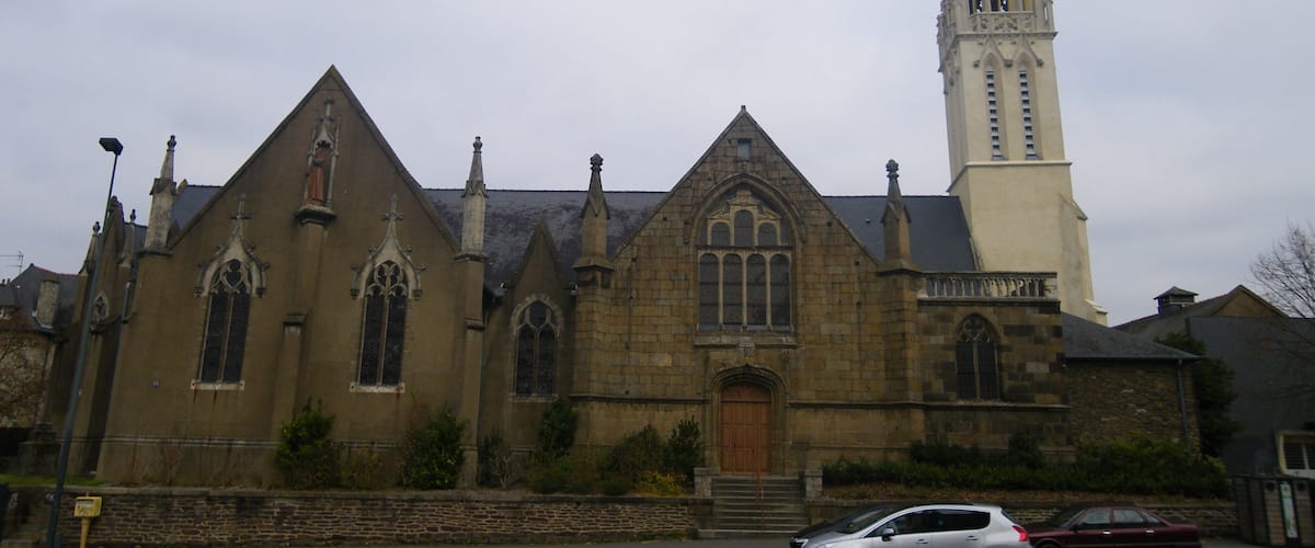 Façade méridionale de l'église Saint-hélier de Rennes (35).