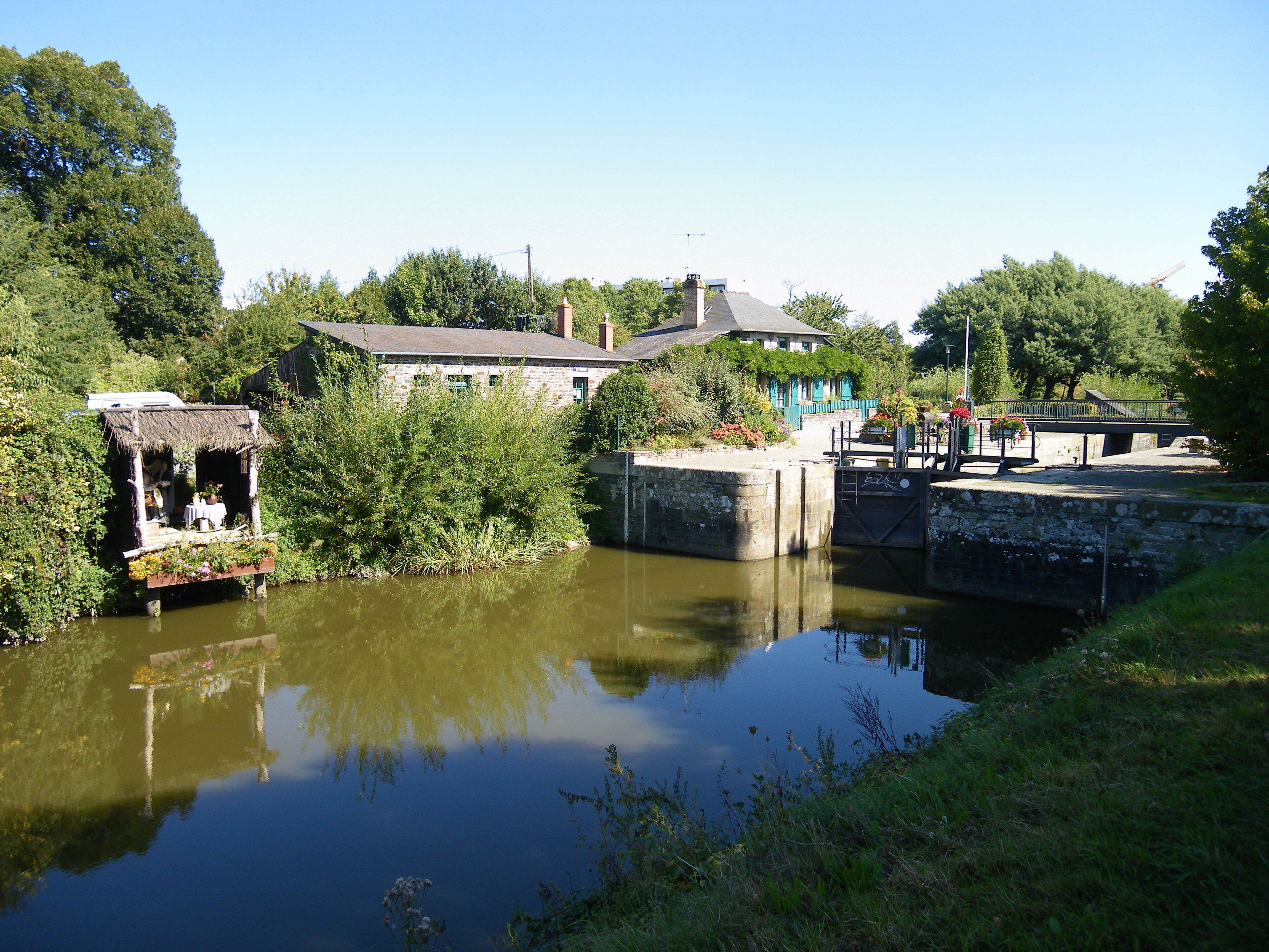 l'ecluse prés du stade rennais
