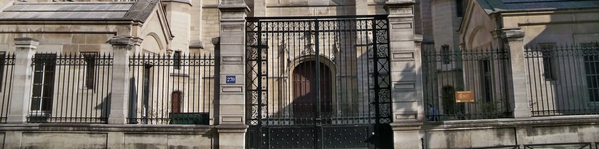 This building is indexed in the Base Mérimée, a database of architectural heritage maintained by the French Ministry of Culture, under the reference PA00086100 .