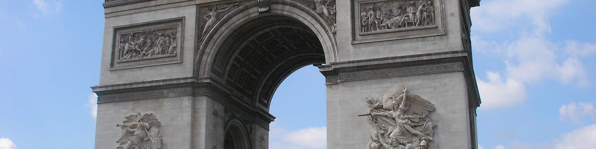 This building is classé au titre des Monuments Historiques. It is indexed in the Base Mérimée, a database of architectural heritage maintained by the French Ministry of Culture, under the reference PA00088804 .