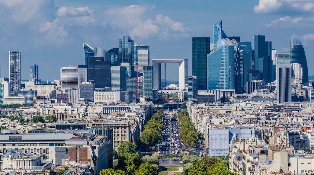 La defense view
