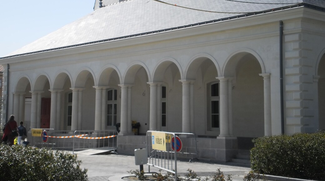 This building is inscrit au titre des Monuments Historiques. It is indexed in the Base Mérimée, a database of architectural heritage maintained by the French Ministry of Culture, under the reference PA44000012 .
