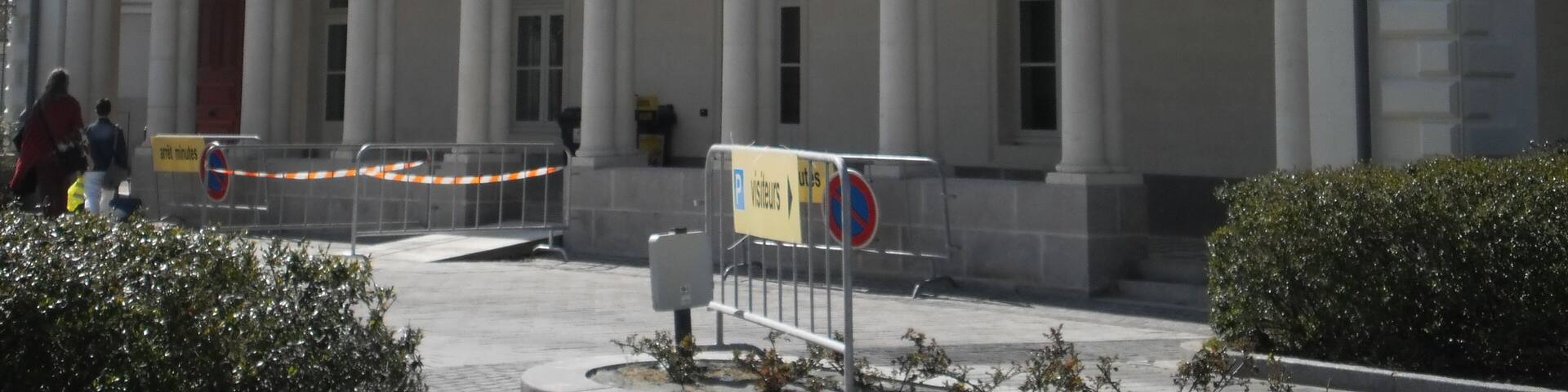 This building is inscrit au titre des Monuments Historiques. It is indexed in the Base Mérimée, a database of architectural heritage maintained by the French Ministry of Culture, under the reference PA44000012 .