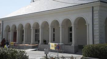 This building is inscrit au titre des Monuments Historiques. It is indexed in the Base Mérimée, a database of architectural heritage maintained by the French Ministry of Culture, under the reference PA44000012 .