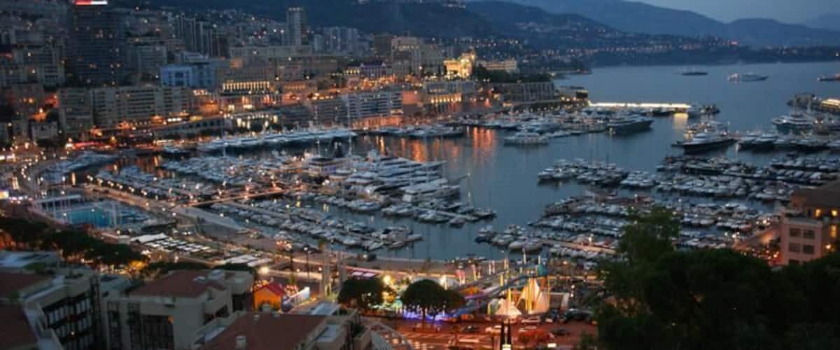 Das Fürstentum Monaco ist ein Stadtstaat und nach der Vatikanstadt der zweitkleinste Staat der Erde.